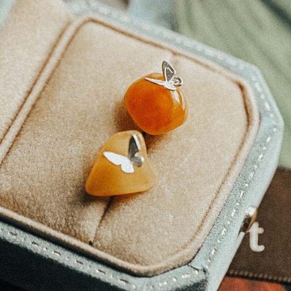 925 Sterling Silver Genuine Mini Baltic Amber Butterfly Animal Earrings Studs - Picture 1 of 4